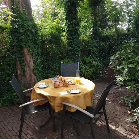 Bed and Breakfast The Walnut Tree Хеллевутслёйс Экстерьер фото